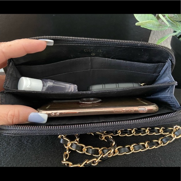 🖤⚜️ Chanel Wallet on a Chain ZIPPY Crossbody Double Zipper Black / Gold Revamp - Picture 4 of 10